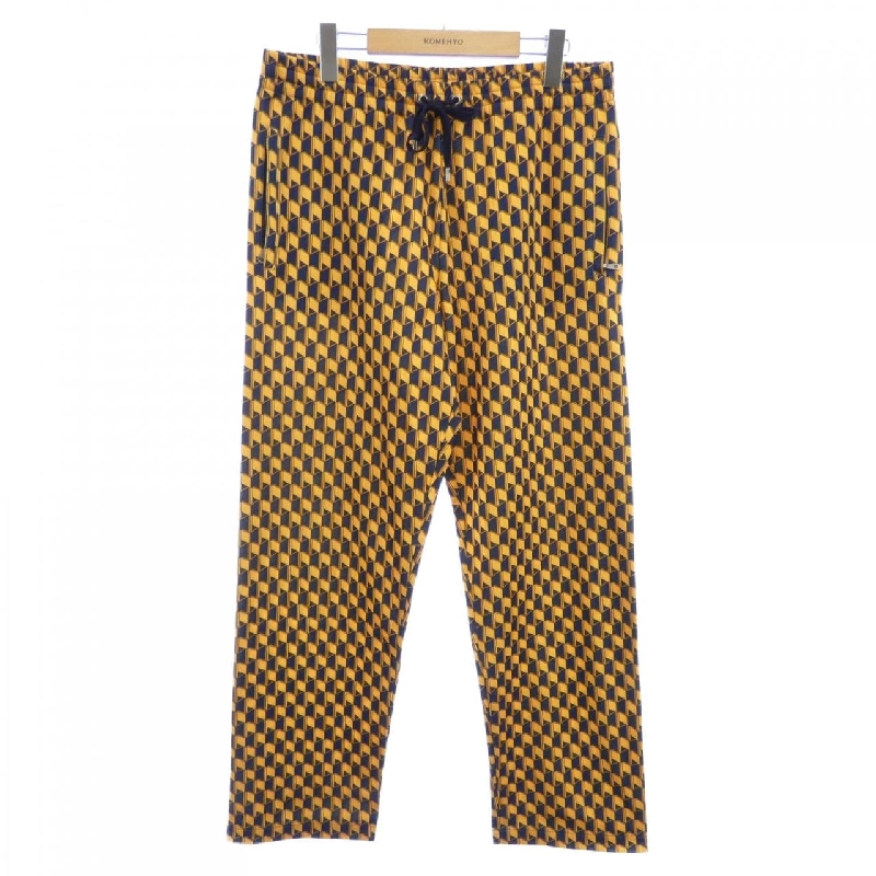 Quần GUCCI - Hàng hiệu Authentic 890571