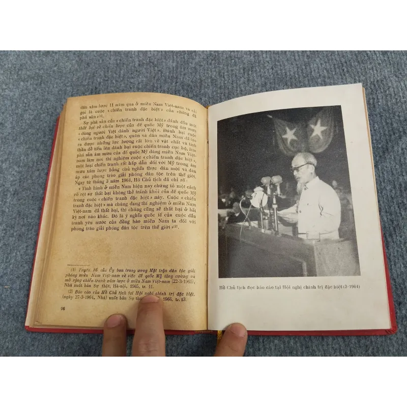 BỐN MƯƠI NĂM HOẠT ĐỘNG CỦA ĐẢNG 993174