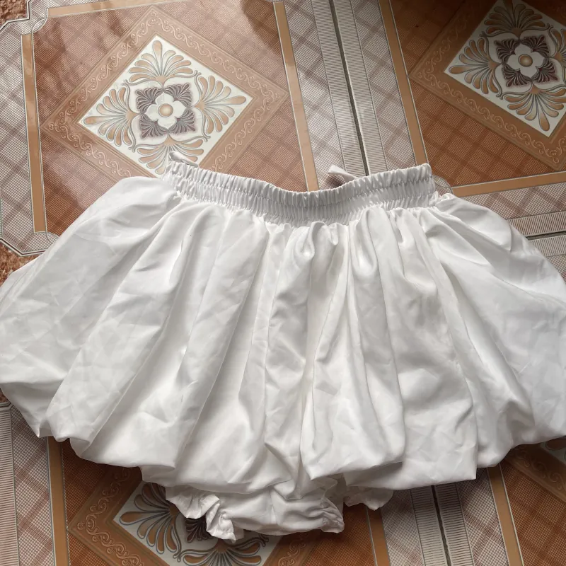 Chân Váy quần Bí Phồng Xoè Lụa Thoáng Mát kèm quần Bí trong 2024, quần váy form ngắn 1013542