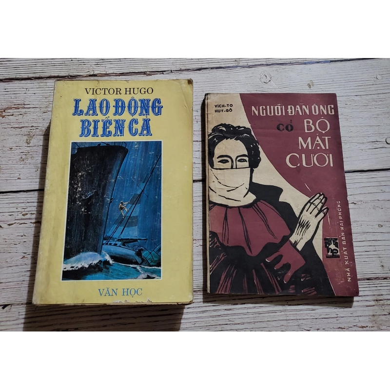 Lao động biển cả + Người đàn ông có khuôn mặt cười_ Victor Hugo  334218