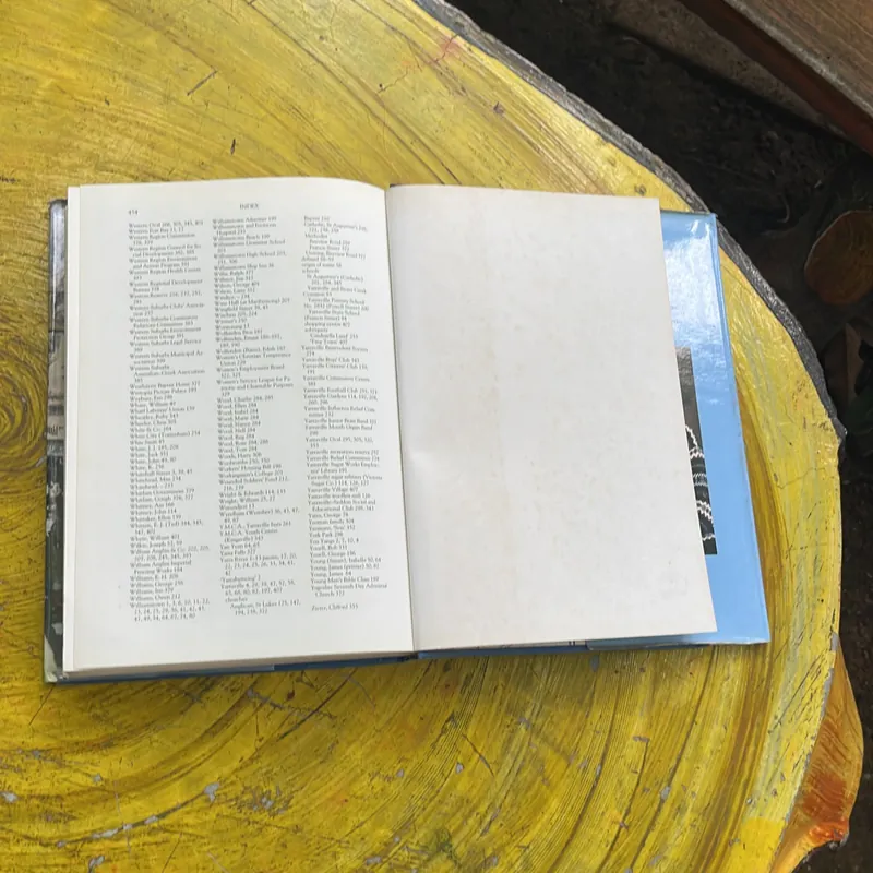 A HISTORY OF FOOTSCRAY- JOHN LACK 594735