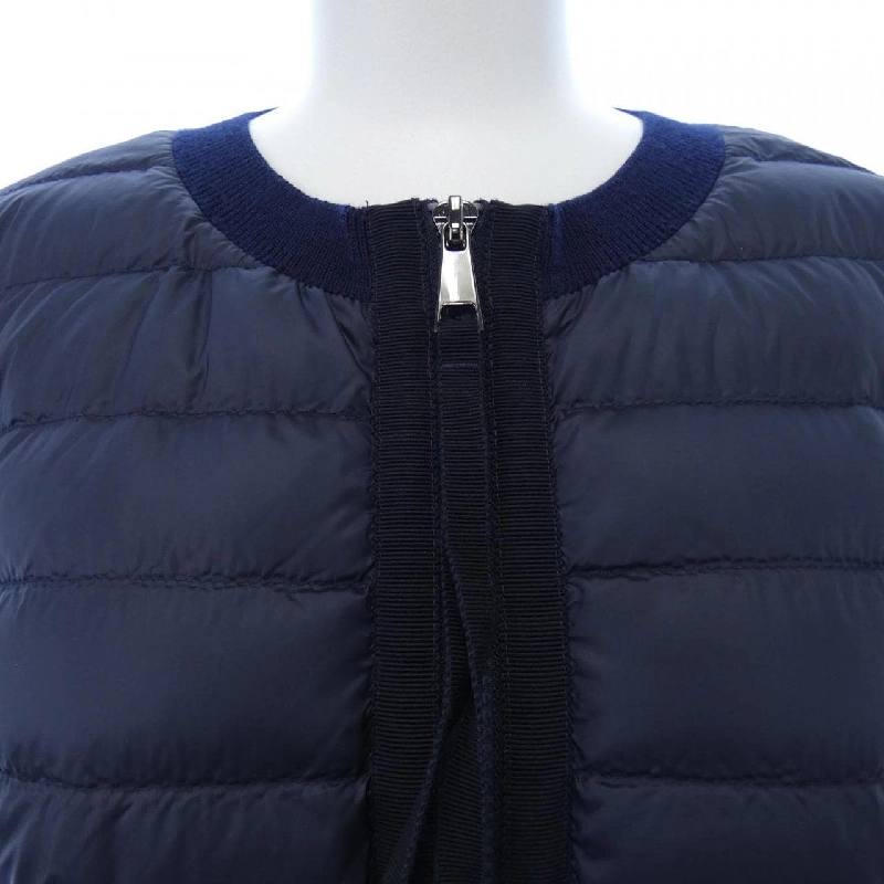 Áo khoác lông vũ MONCLER 634486