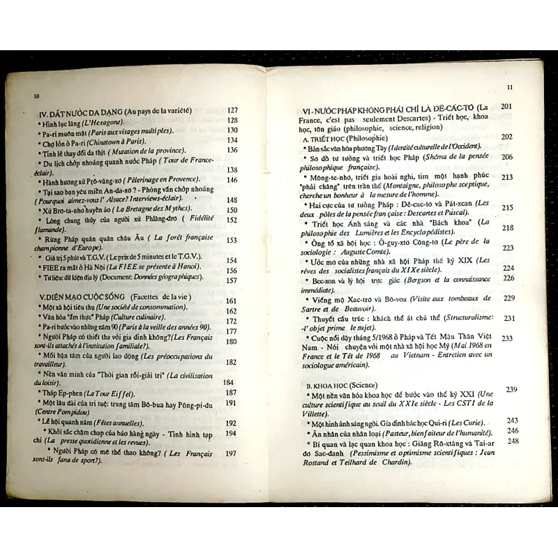 PHÁC THẢO CHÂN DUNG VĂN HÓA PHÁP - HỮU NGỌC 1023159