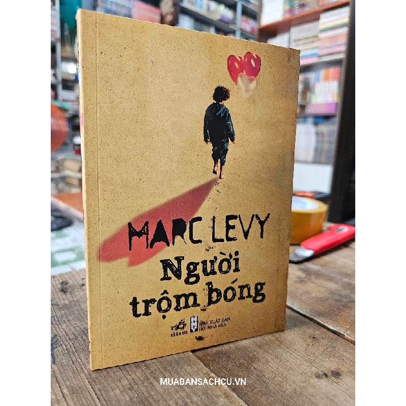 Người trộm bóng - Marc Levy 126046