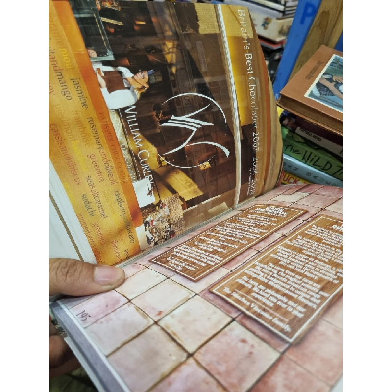 Sign of Cafe and Restaurant : Global collection of the most stylish cafe and restaurant signage design 449994