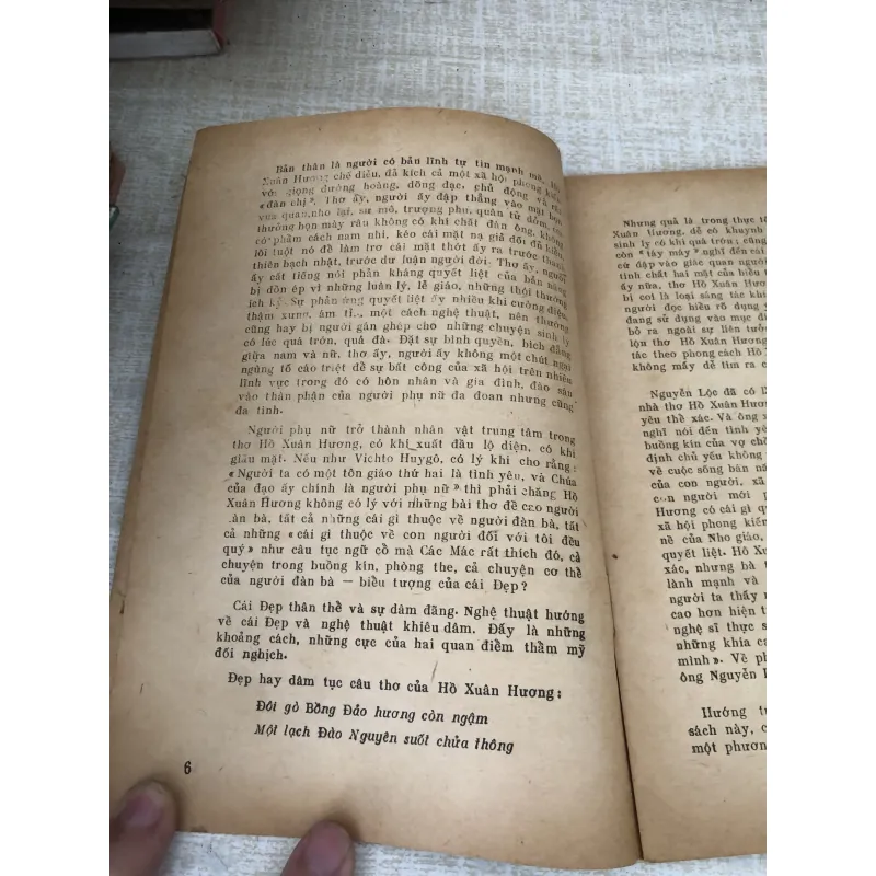 Thơ Hồ Xuân Hương 995227