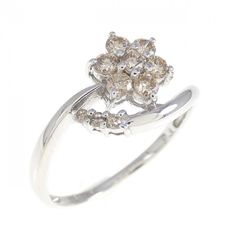 Nhẫn kim cương hoa K18WG 0.3CT 670122