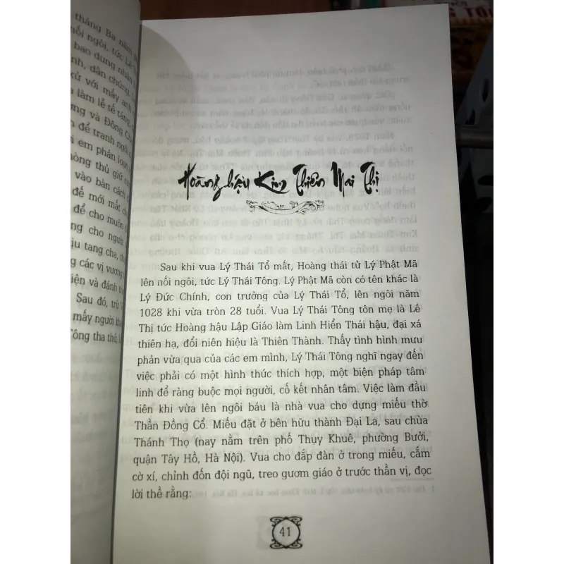 54 vị hoàng hậu Việt Nam - Đặng Việt Thuỷ- Đặng Thành Trung 800252