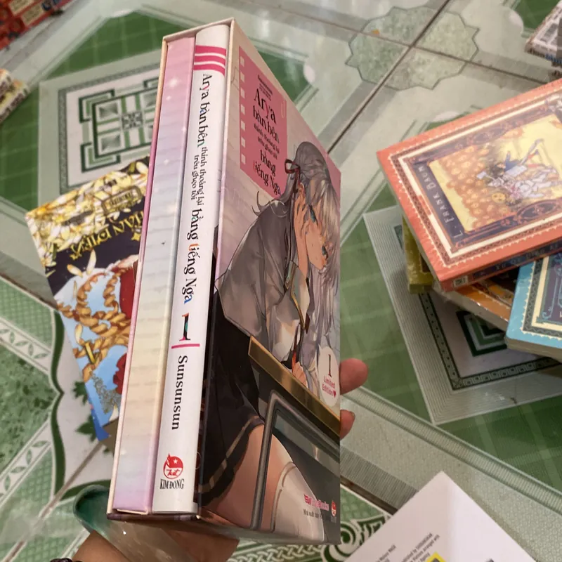  Tập 1Arya bàn bên thỉnh thoảng lại trêu ghẹo tôi bằng tiếng Nga 726534