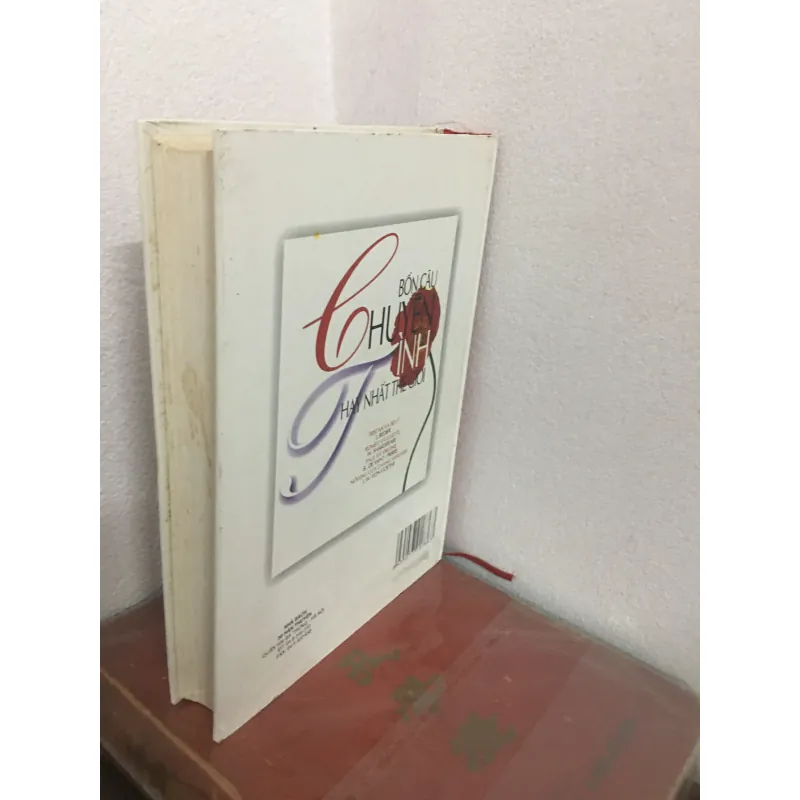 Bốn câu chuyện tình 1033960