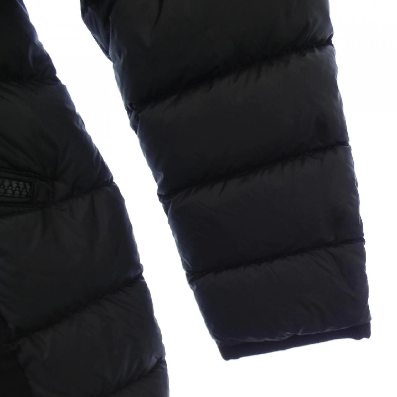 Áo khoác lông vũ MONCLER 635731