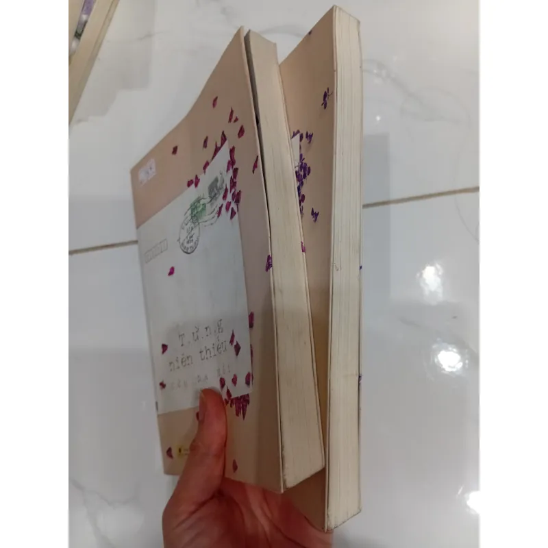 Sách Từng niên thiếu - full 2 tập 958215