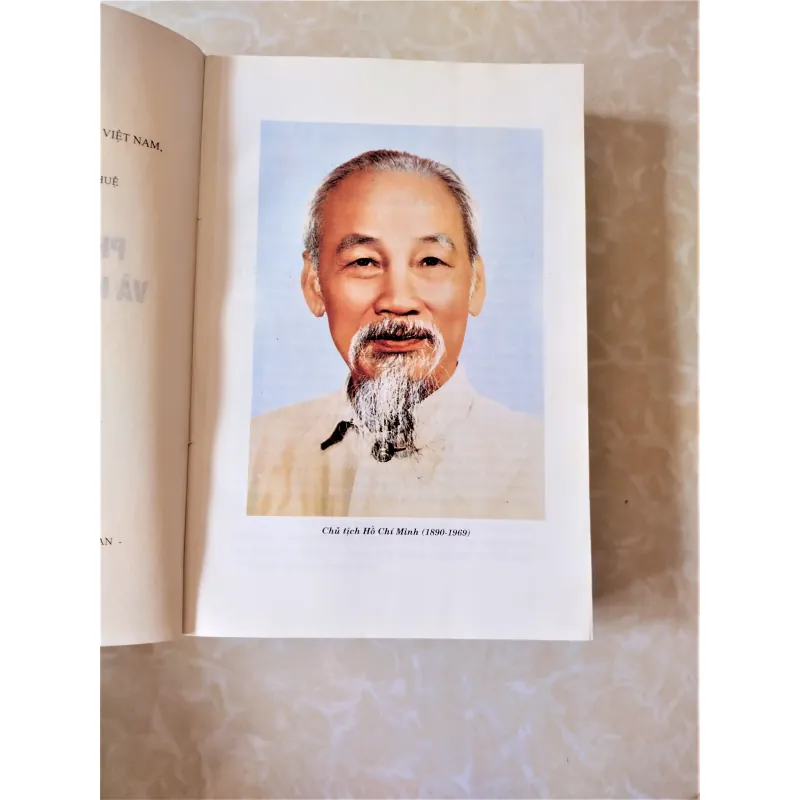 Sách: Lịch sử phong trào Nông dân và hội Nông dân Việt Nam - Tác giả: Nhiều tác giả 713368