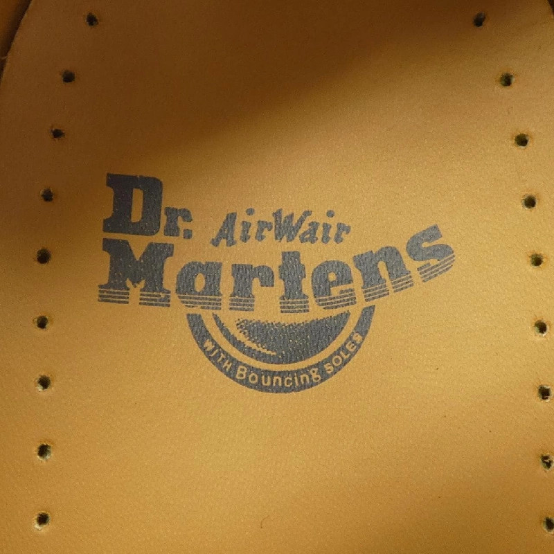 Giày Dr. Martens - Hàng hiệu Authentic 830560