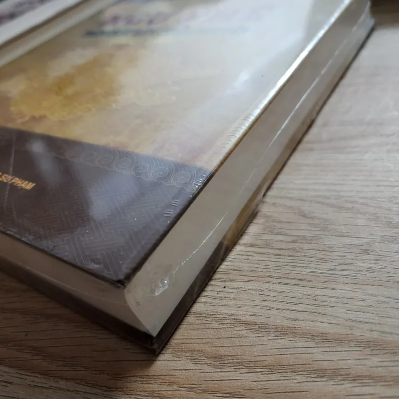 Ngự phê trên châu bản triều Nguyễn 1802-1945 | bìa cứng 724231