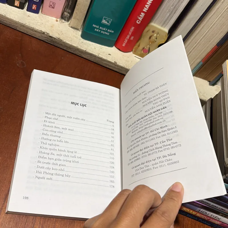 II Truyện Và Ký: Biển Thương - Nguyễn Thị Thu Sương - 2012 785623