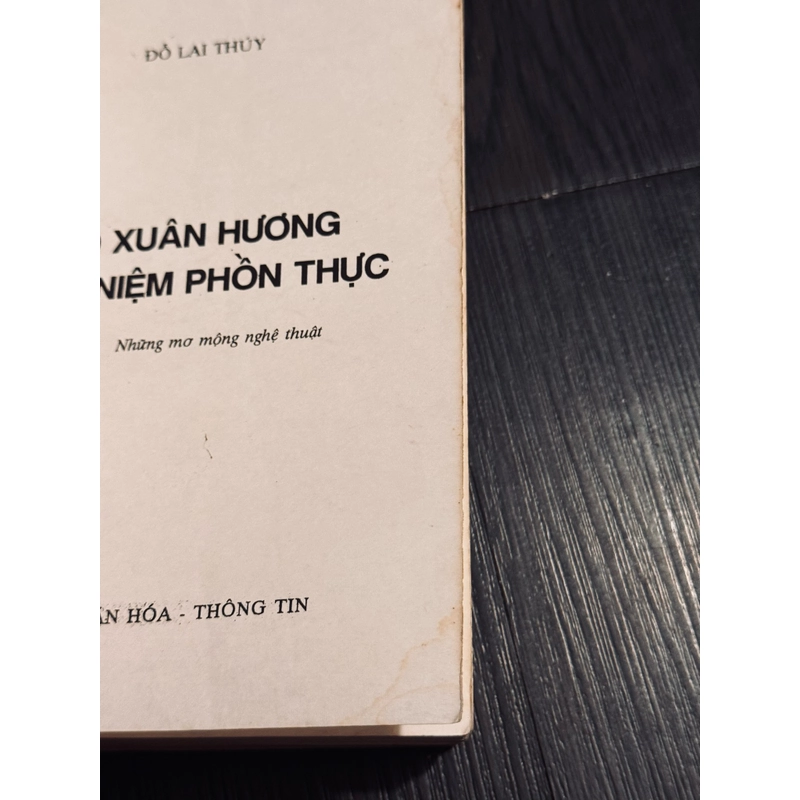 Hồ Xuân Hương Hoài niệm phồn thực - Đỗ Lai Thuý 537161