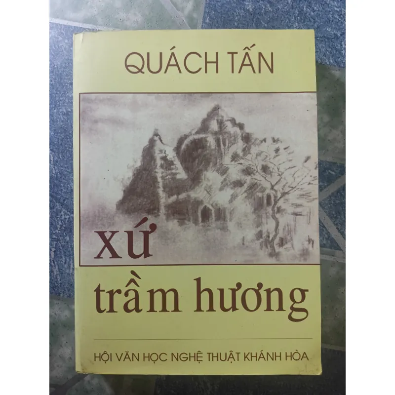 Xứ trầm hương - Quách Tấn 928660