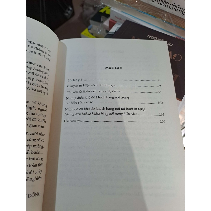 Những Điều Khó Đỡ Khách Hàng Nói Trong Hiệu Sách - Jew Campbell, Nguyên Hương, Khôi Nguyên - 2017 mới 80% ố - KỸ NĂNG - HMT3012 749917