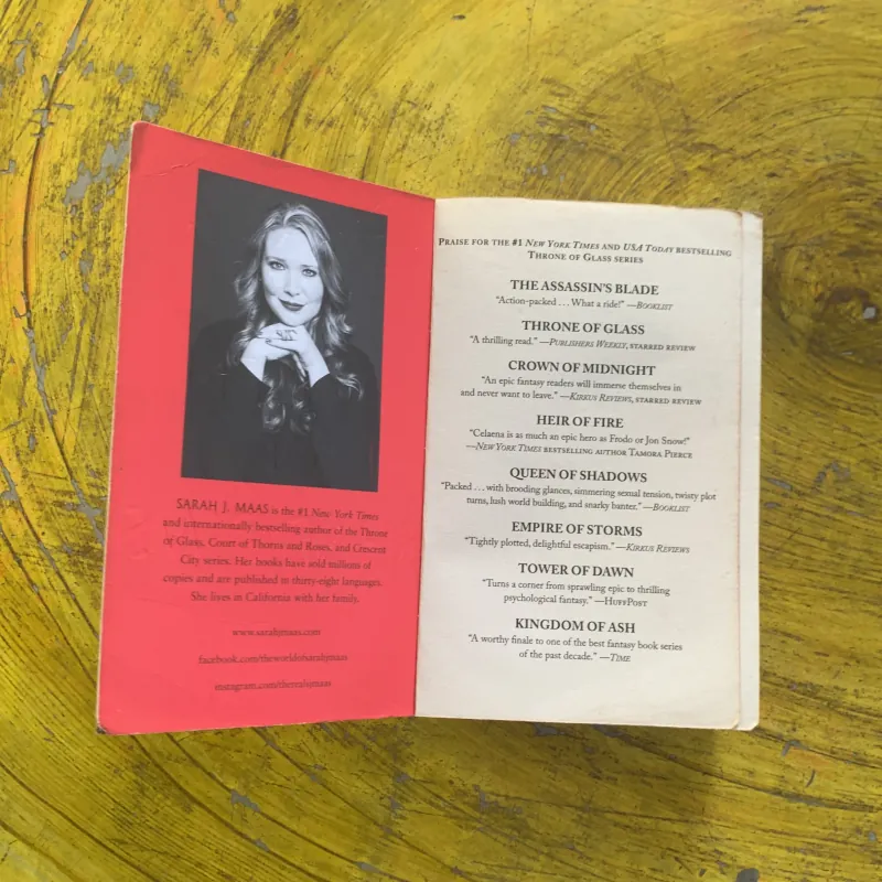 QUEEN OF SHADOWS- SARAH J. MAAS 937376