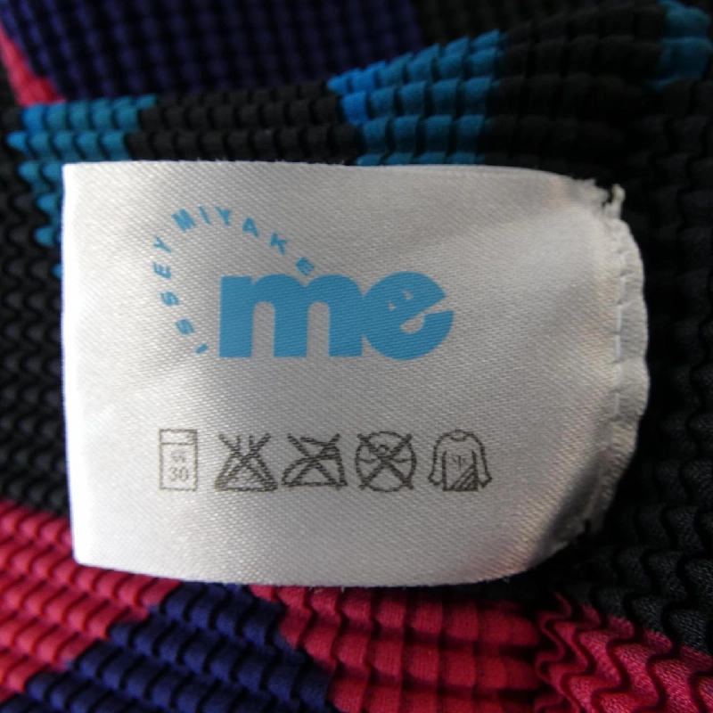 me ISSEY MIYAKE MI23FK366 Top - Hàng hiệu Authentic 825689