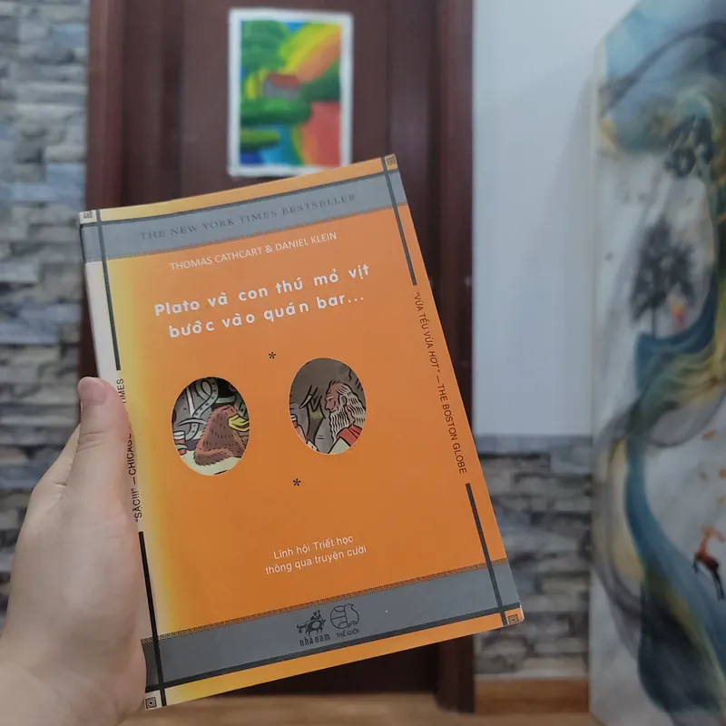 Sách Plato và con thú mỏ vịt bước vào quán bar... 596536