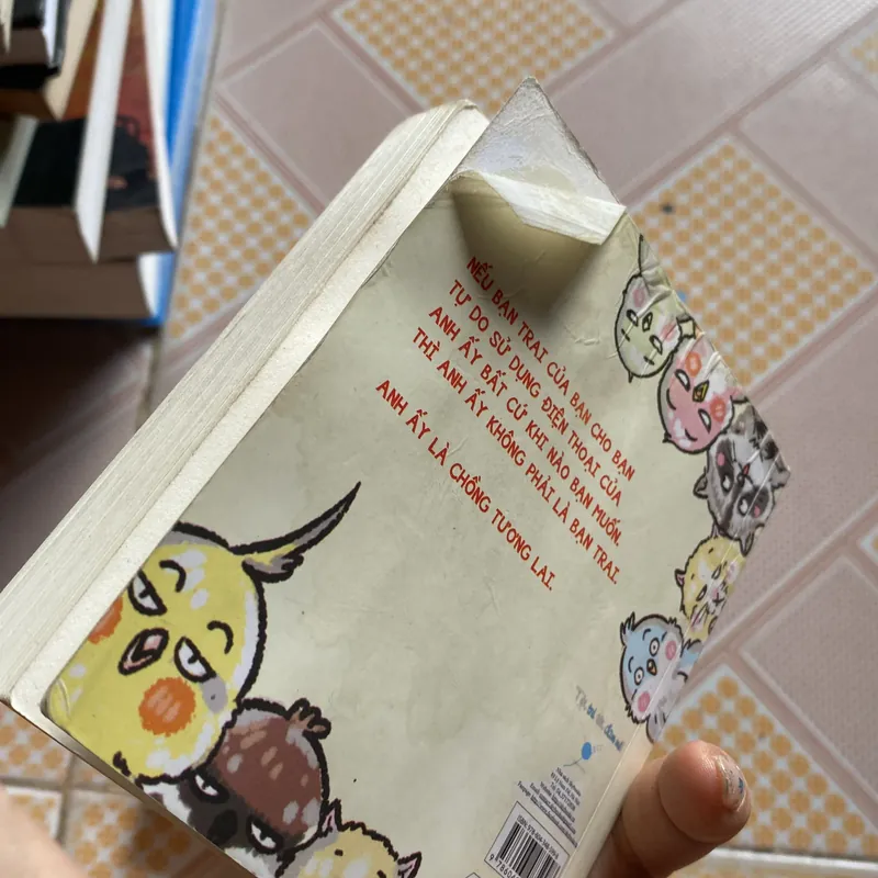 Một cuốn sách buồn cười  592884