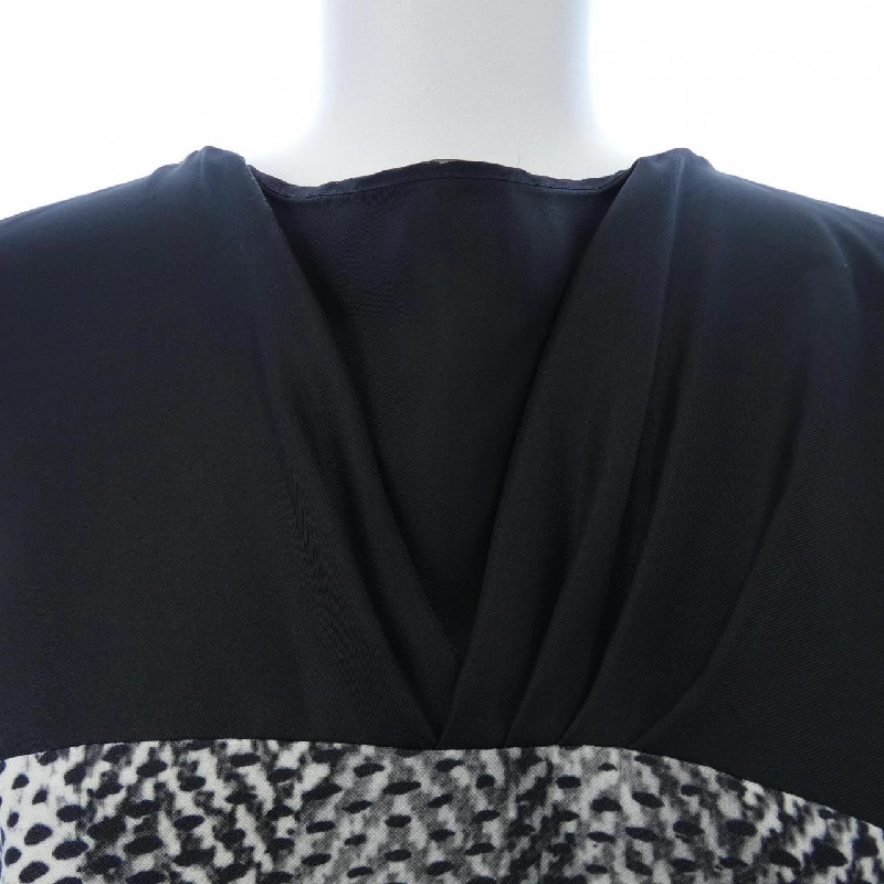 Đầm CHRISTIAN DIOR - Hàng hiệu Authentic 819513