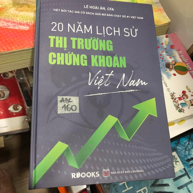 20 năm lịch sử thị trường chứng khoán Việt Nam - Lê Hoài Ân 149308