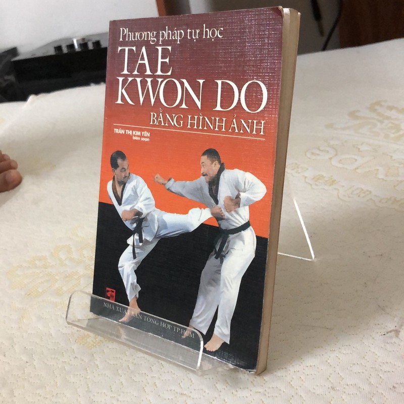 PHƯƠNG PHÁP TỰ HỌC TAEKWONDO BẰNG HÌNH ẢNH  194622