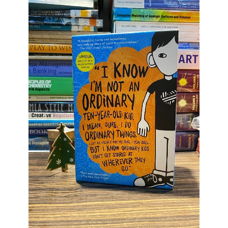 Wonder, Auggie & Me, 365 Days of Wonder boxed set - R. J. Palacio 738005