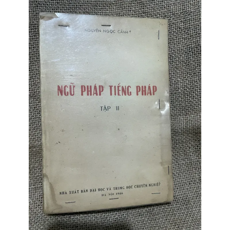 Ngữ pháp tiếng Pháp tập hai, 260 trang  748135