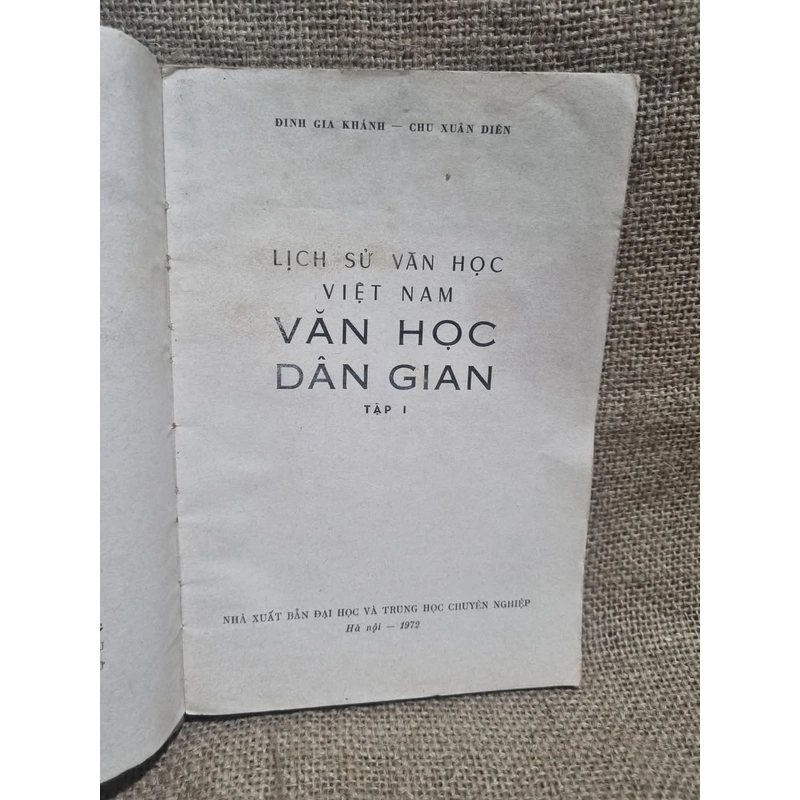 Nhân dân Việt Nam xuất bản 1972 1973 330900