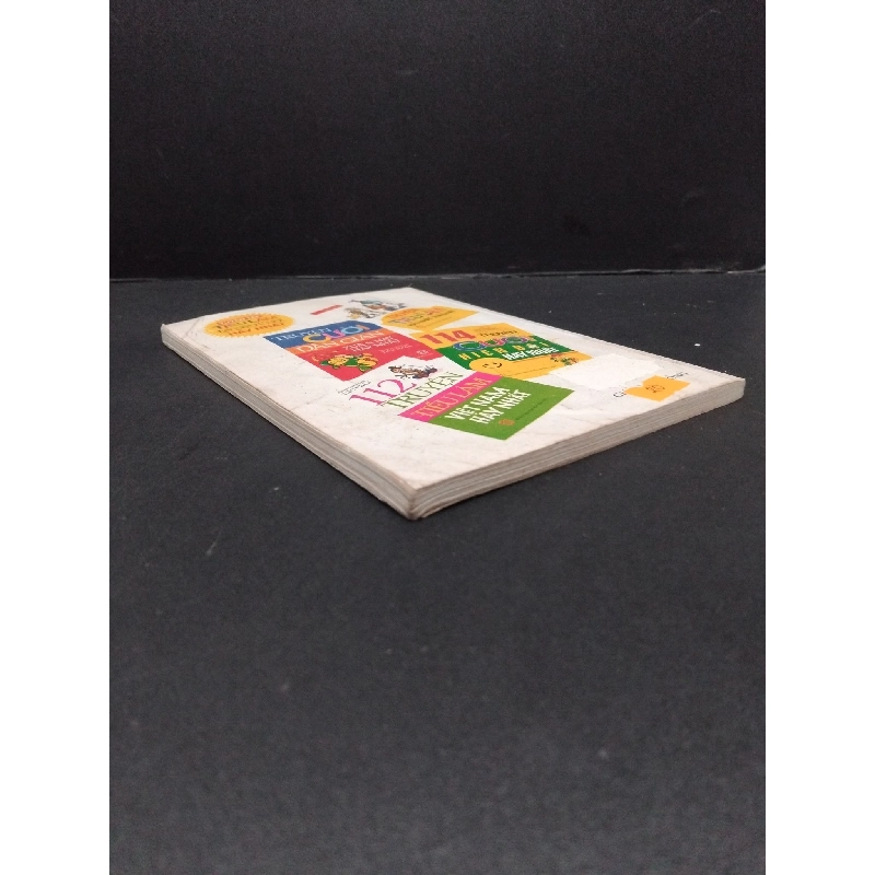 Truyện tiếu lâm hay nhất xưa và nay mới 70% bẩn bìa ố vàng rách trang cuối HCM2809 VĂN HỌC 916872