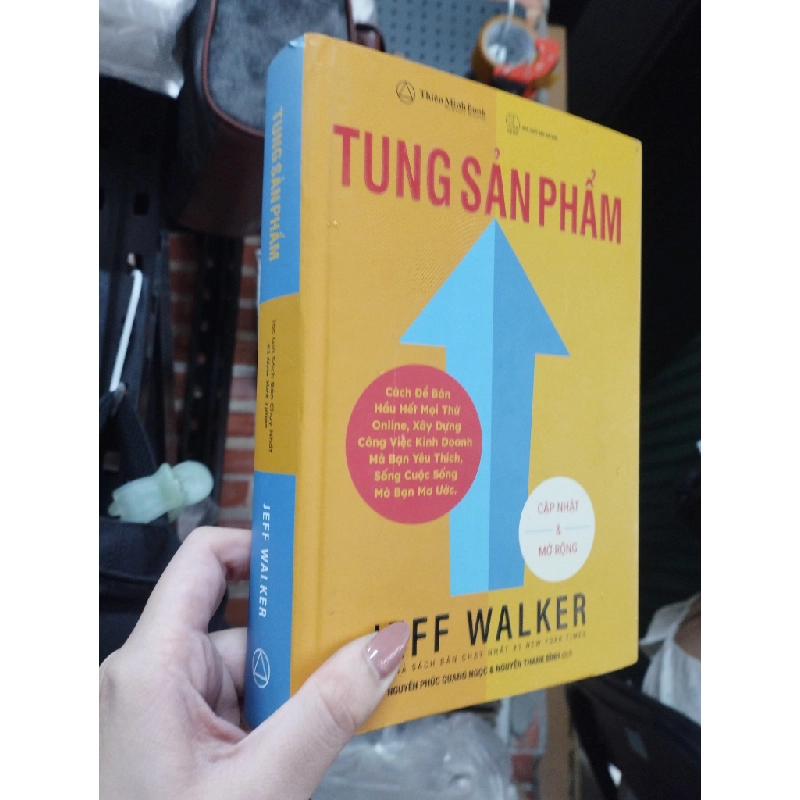 TUNG SẢN PHẨM - JEFF WALKER 143507
