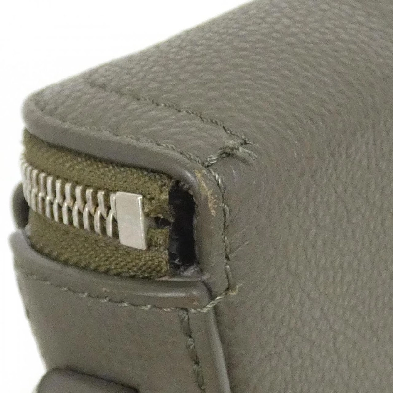 Túi đeo vai Louis Vuitton LV Aerogram Pilot Wearable Wallet M83560 611287