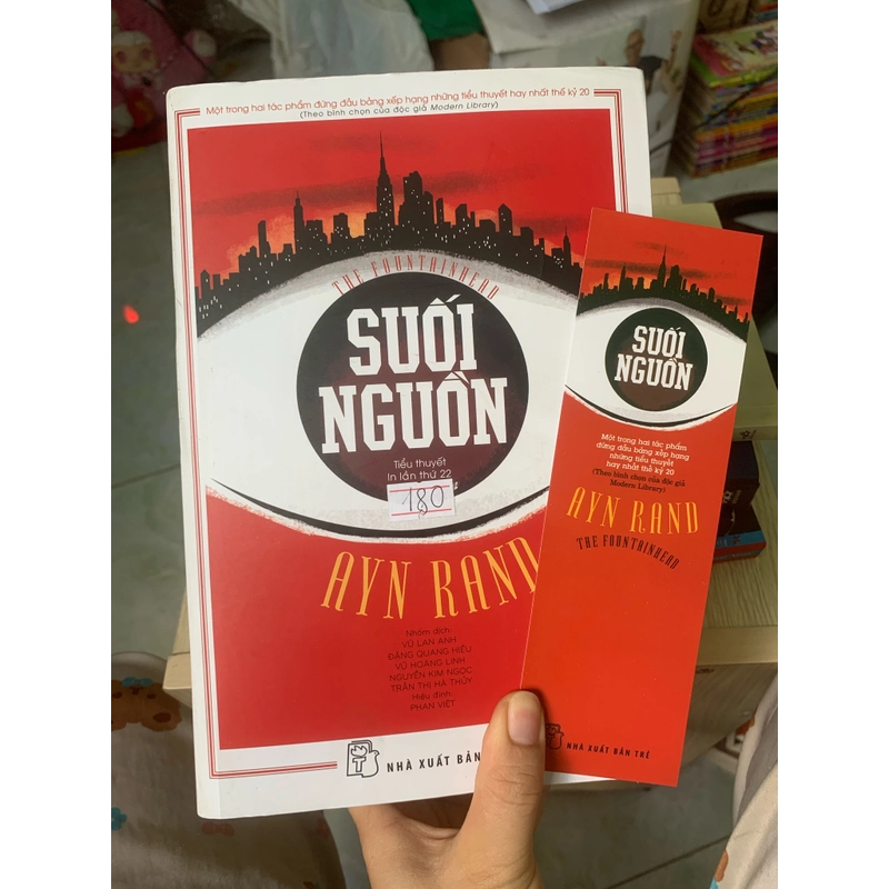 Sách Suối nguồn  523168