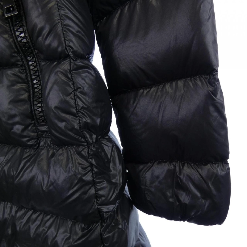 Áo khoác lông vũ MONCLER SUYEN 628302