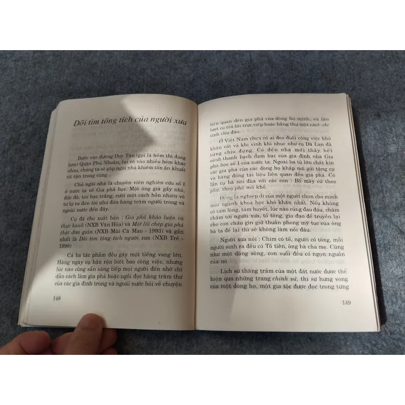 ĐỌC & TRÒ CHUYỆN 720730