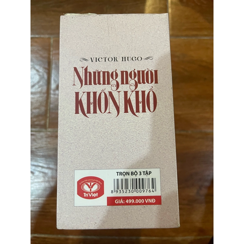 Những người khốn khổ box 3 tập (b) 475611