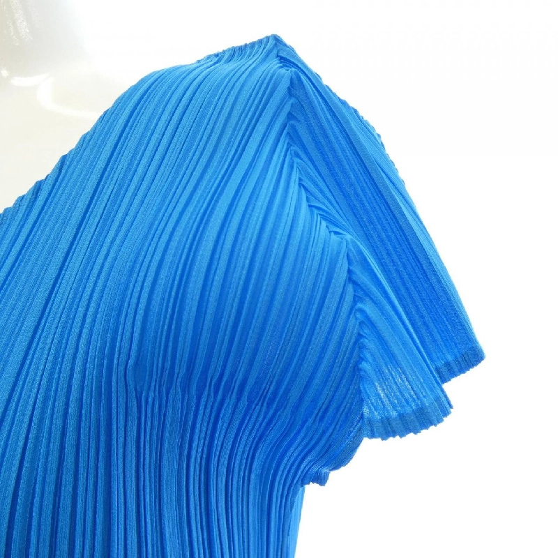 Pleats Please - Áo Top Hàng hiệu Chính hãng 827553