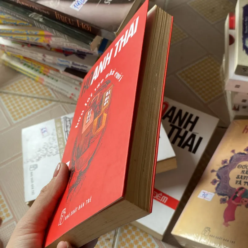 Bốn lối vào nhà cười Hồ Anh Thái  727965