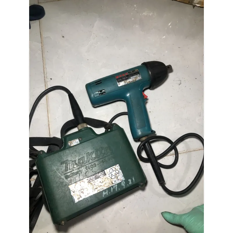 Máy siết bu lông DC 12V Makita Nhật 795565