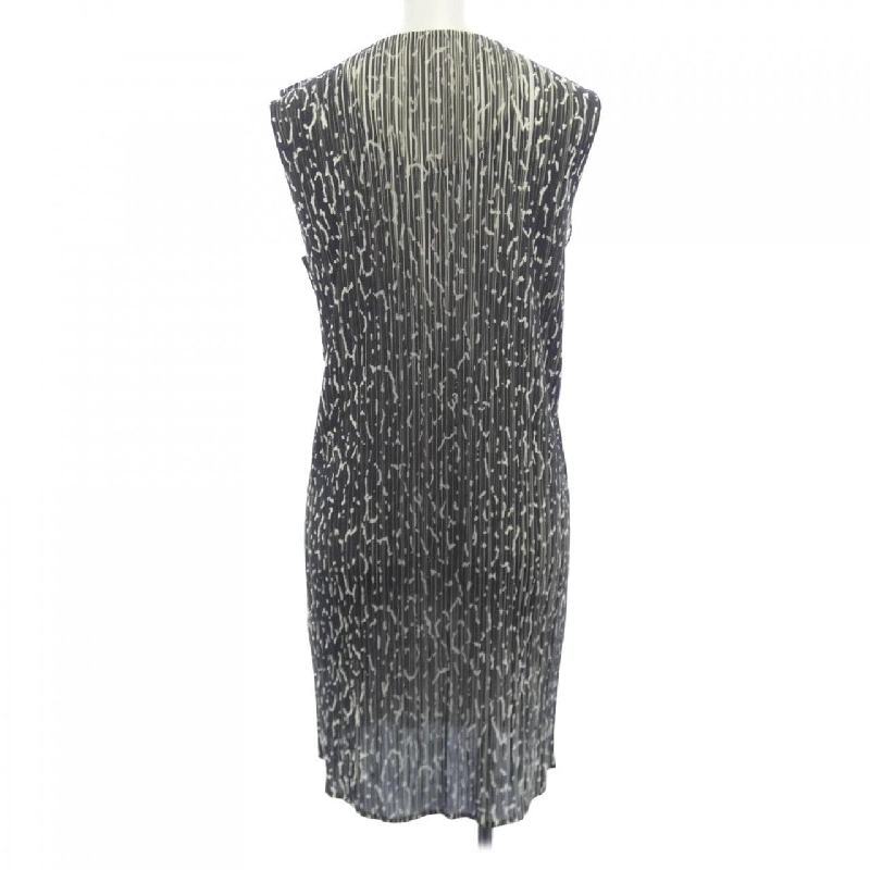 Pleats Please PLEATS PLEASE Áo thun - Hàng hiệu Chính hãng 826840