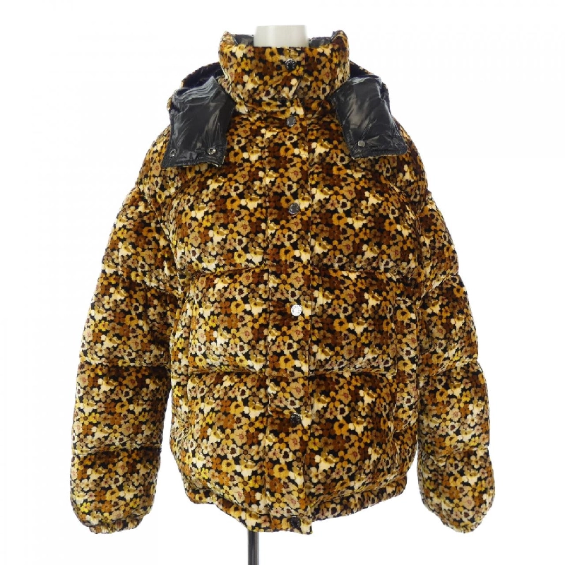 Áo khoác lông vũ MONCLER 643846