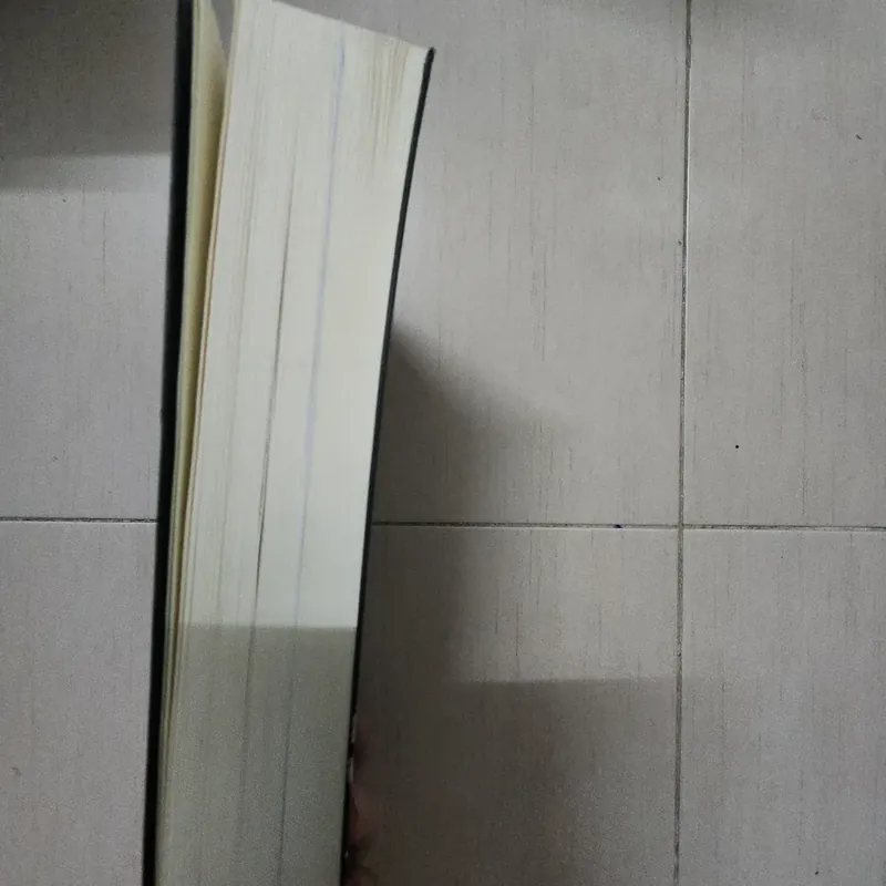 Sách Vũ trụ của Carl Sagan 717356