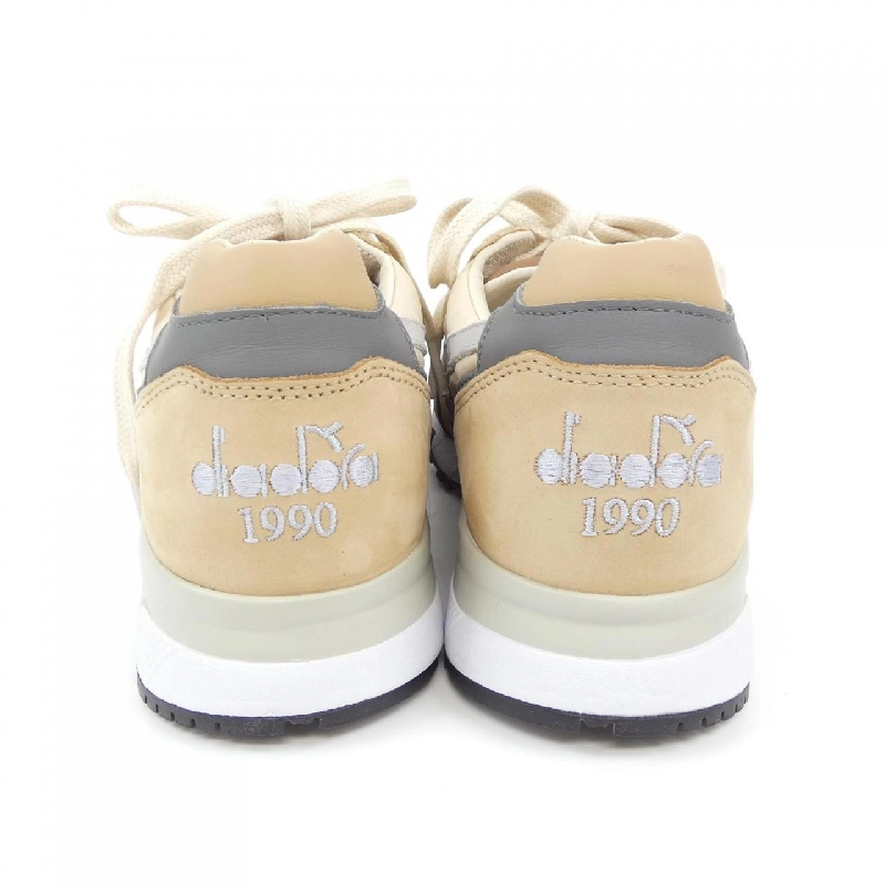 Giày thể thao DIADORA - Hàng hiệu Authentic 903916