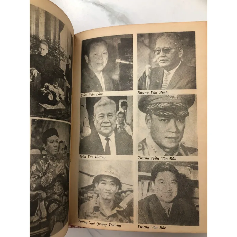 Từ Tòa Bạch Ốc Đến Dinh Độc Lập (Bộ 2 tập) 706093