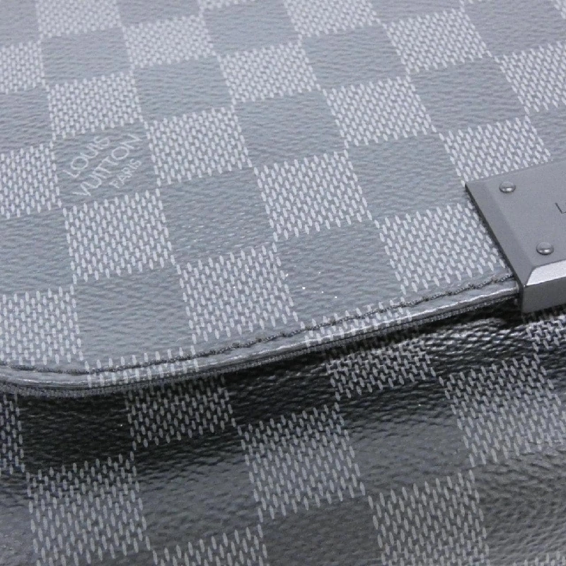 Túi xách vai Louis Vuitton Damier Graphite District PM N41260 - Hàng hiệu Chính hãng 767688