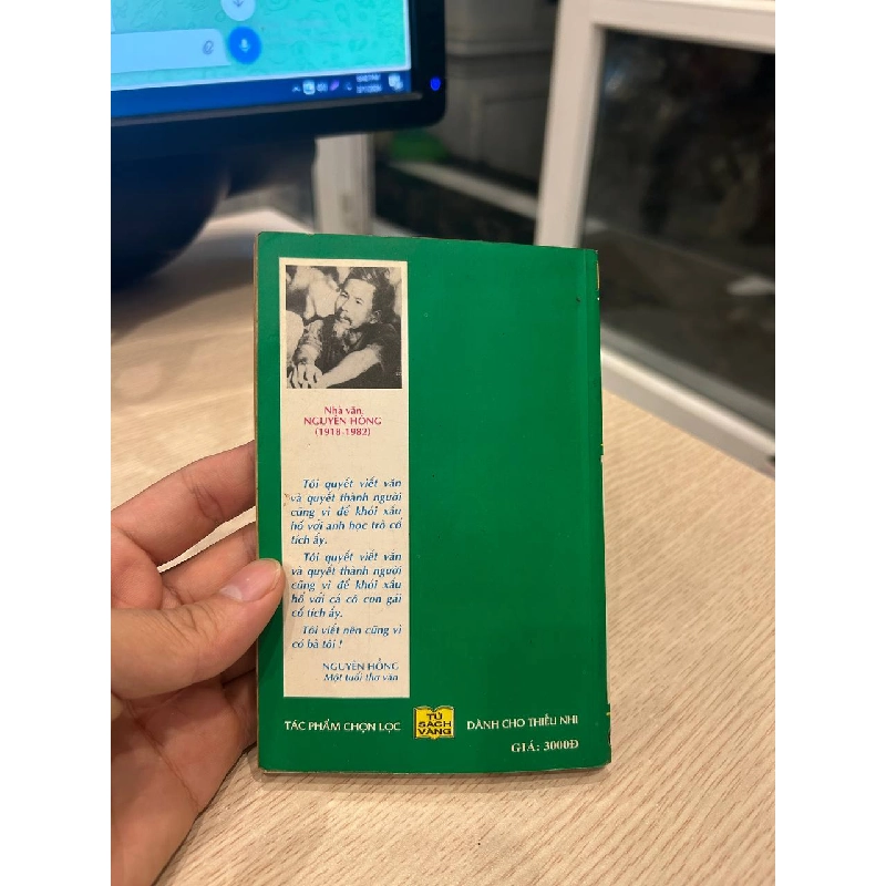 Một Tuổi Thơ Văn - Nguyên Hồng 931254